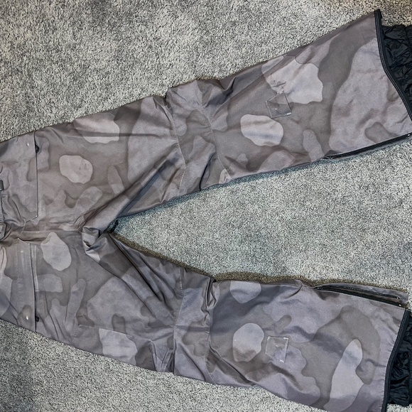 Mens Burton Snow pants - Picture 8 of 8